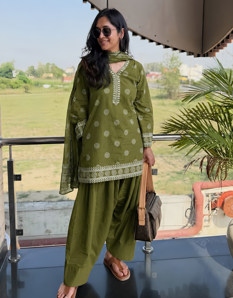 Olivo Farshi Salwar Set