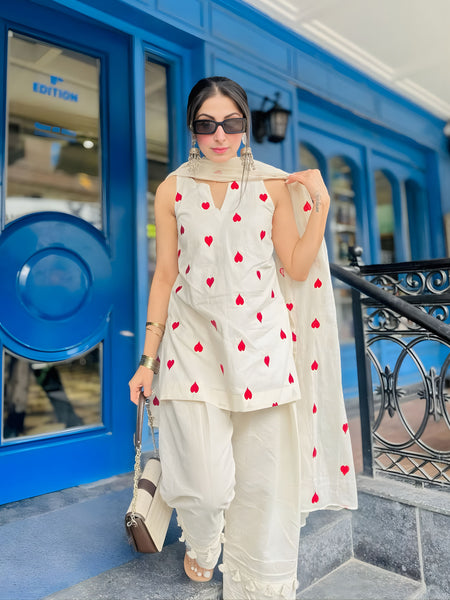 Off White Heart Print Farshi Set