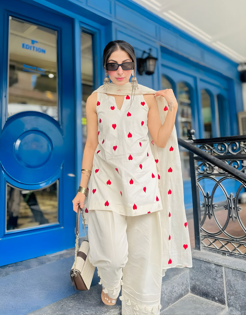 Off White Heart Print Farshi Set
